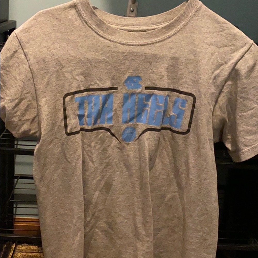 light grey tee
